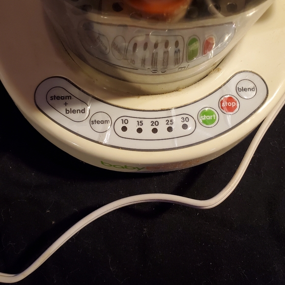 Baby Brezza Food Maker - Picture 2 of 2